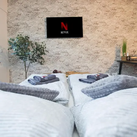 Deluxe For 4 - Free Private Parking - Private Terrace - Private Storage * Винтерберг