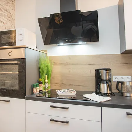 아파트 Deluxe For 4 - Free Private Parking - Private Terrace - Private Storage