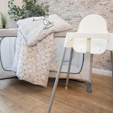 아파트 Deluxe For 4 - Free Private Parking - Private Terrace - Private Storage