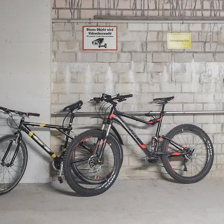 아파트 Deluxe For 4 - Free Private Parking - Private Terrace - Private Storage